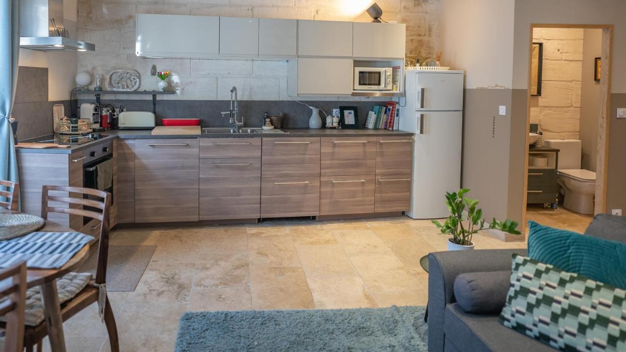 Duplex Calme Et Climatise Au Centre Historique * Avignon