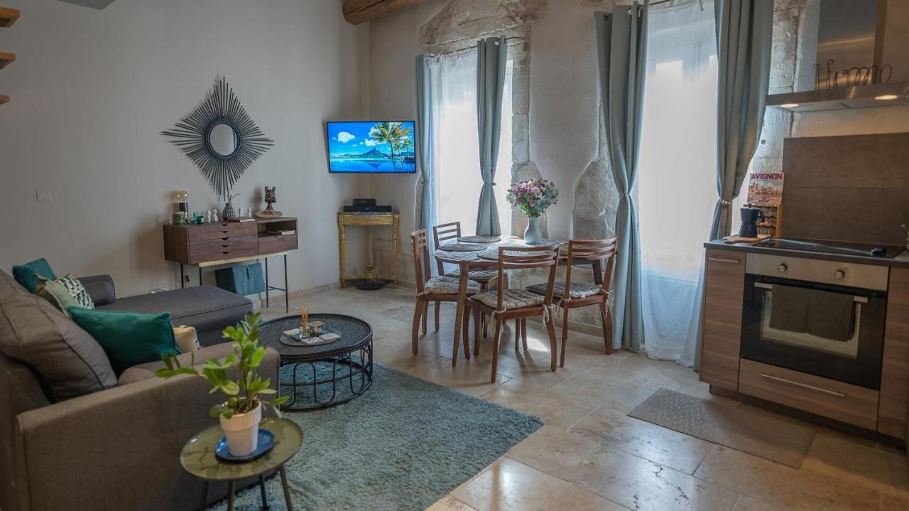 Duplex Calme Et Climatise Au Centre Historique Apartment