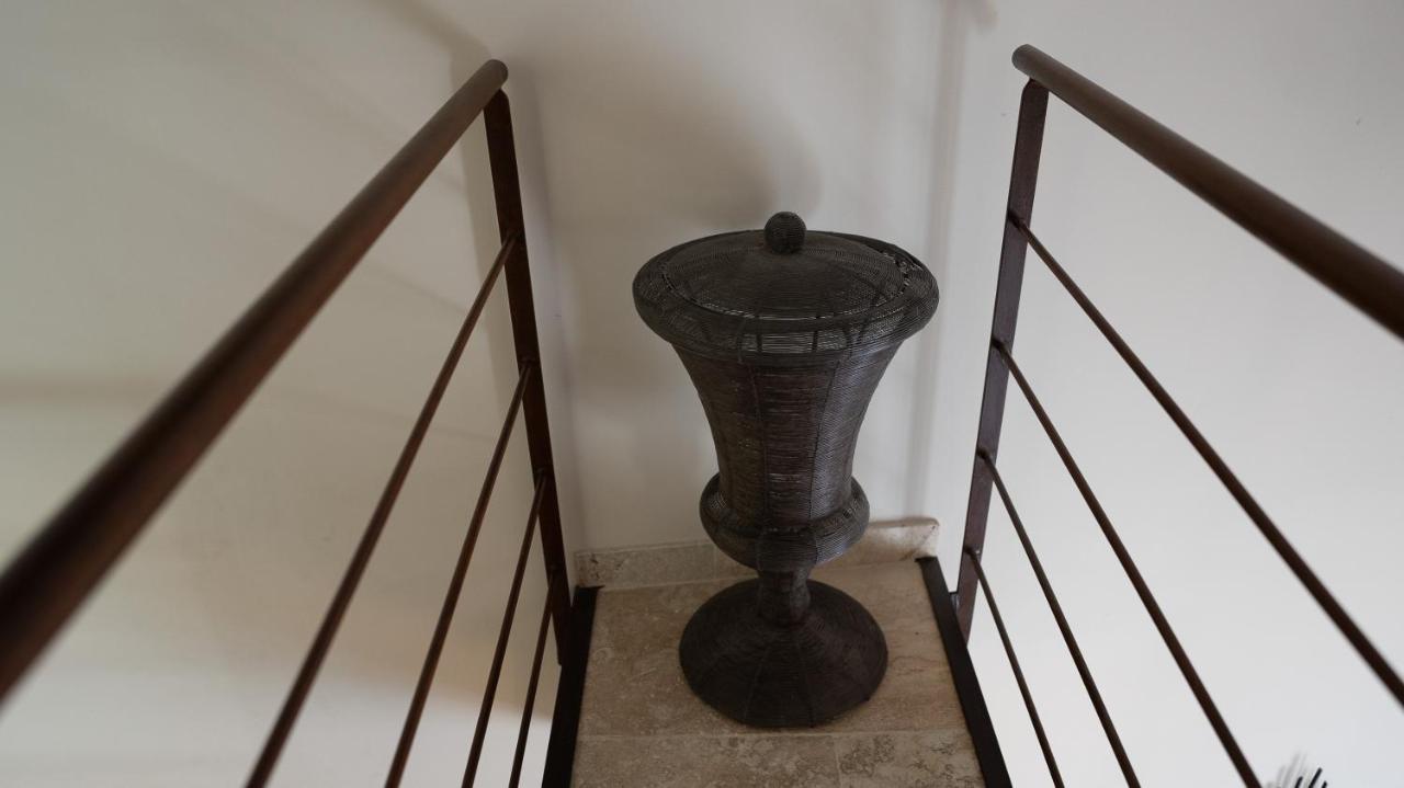 Duplex Calme Et Climatise Au Centre Historique Apartment